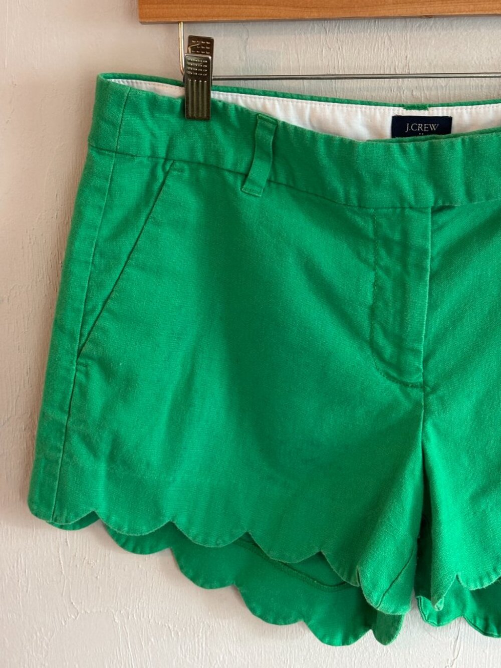 J. Crew Green Linen Blend Scalloped Hem Shorts Women's Size 10 Casual Wear - Picture 3 of 15